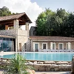 Aquapetra & 4*